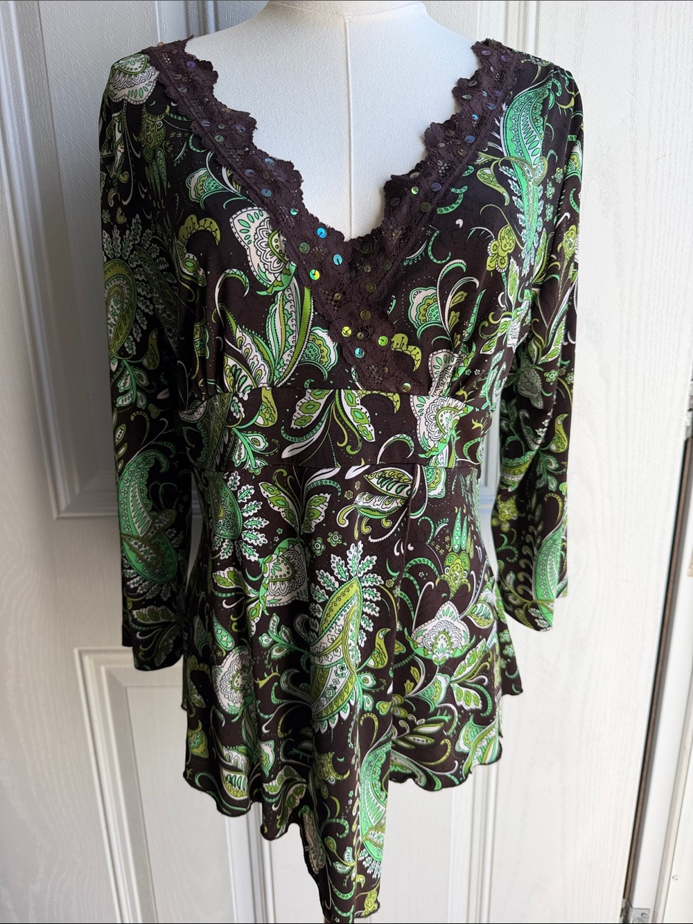 Whimsical Y2K Cottagecore Green Paisley V-Neck Top with Lace and Sequence Trim M